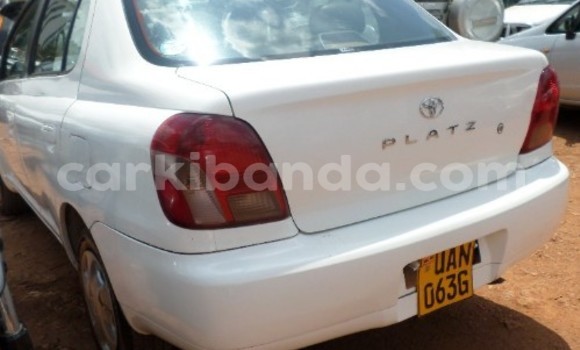 Acheter Occasion Voiture Toyota Platz Noir à Arua, Ouganda Acheter Occasion Voiture Toyota Platz Noir à Arua, Ouganda