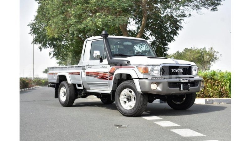 Big with watermark toyota land cruiser uganda import dubai 9978