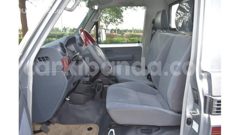 Big with watermark toyota land cruiser uganda import dubai 9978