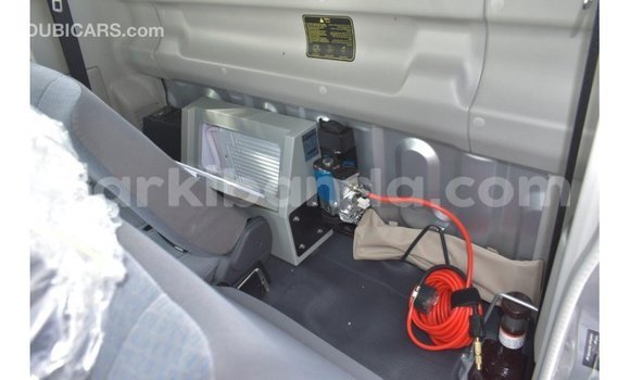 Acheter Import Voiture Toyota Land Cruiser Autre à Import - Dubai, Ouganda Acheter Import Voiture Toyota Land Cruiser Autre à Import - Dubai, Ouganda