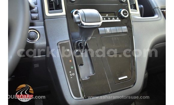 Buy Import Toyota Granvia White Car in Import - Dubai in Uganda Buy Import Toyota Granvia White Car in Import - Dubai in Uganda