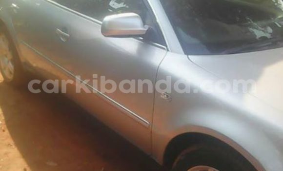 Gura Yakoze Volkswagen Passat Silver Imodoka i Kampala mu Uganda Gura Yakoze Volkswagen Passat Silver Imodoka i Kampala mu Uganda