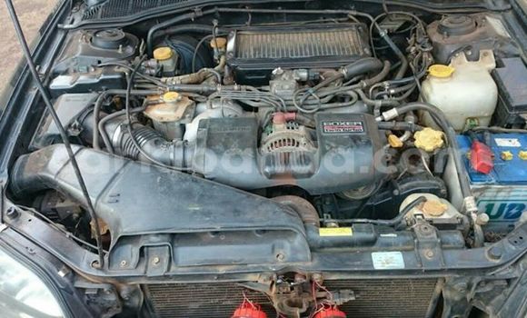 Gura Yakoze Subaru Legacy Black Imodoka i Kampala mu Uganda Gura Yakoze Subaru Legacy Black Imodoka i Kampala mu Uganda