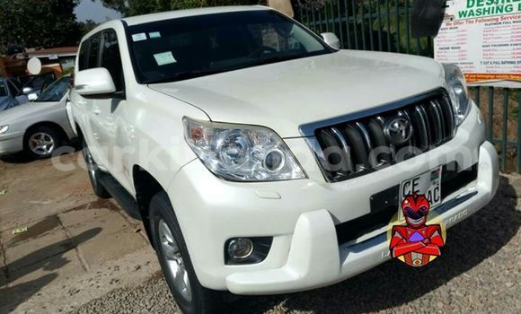 Gura Yakoze Toyota Prado White Imodoka i Busia mu Uganda Gura Yakoze Toyota Prado White Imodoka i Busia mu Uganda