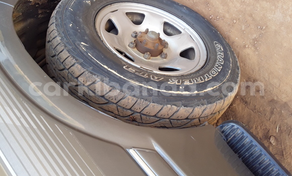 Nunua Ilio tumika Toyota 4Runner Nyingine Gari ndani ya Kampala nchini Uganda Nunua Ilio tumika Toyota 4Runner Nyingine Gari ndani ya Kampala nchini Uganda