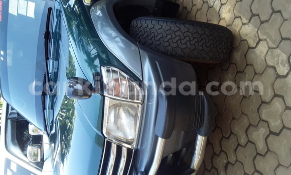 Nunua Ilio tumika Toyota Land Cruiser Prado Kijani Gari ndani ya Kampala nchini Uganda Nunua Ilio tumika Toyota Land Cruiser Prado Kijani Gari ndani ya Kampala nchini Uganda
