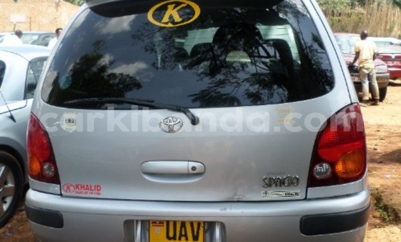 Acheter Occasion Voiture Toyota Corolla Blanc à Arua, Ouganda Acheter Occasion Voiture Toyota Corolla Blanc à Arua, Ouganda