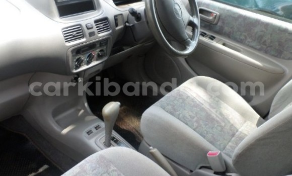 Acheter Occasion Voiture Toyota Corolla Blanc à Arua, Ouganda Acheter Occasion Voiture Toyota Corolla Blanc à Arua, Ouganda