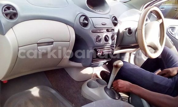 Gura Yakoze Toyota Vitz White Imodoka i Busia mu Uganda Gura Yakoze Toyota Vitz White Imodoka i Busia mu Uganda