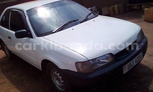Gura Yakoze Toyota Starlet White Imodoka i Busia mu Uganda Gura Yakoze Toyota Starlet White Imodoka i Busia mu Uganda