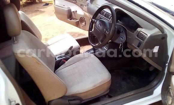 Gura Yakoze Toyota Starlet White Imodoka i Busia mu Uganda Gura Yakoze Toyota Starlet White Imodoka i Busia mu Uganda