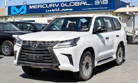Nunua Imported Lexus LX Nyeupe Gari ndani ya Import - Dubai nchini Uganda Nunua Imported Lexus LX Nyeupe Gari ndani ya Import - Dubai nchini Uganda