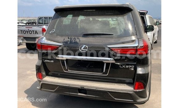 Acheter Import Voiture Lexus LX Noir à Import - Dubai, Ouganda Acheter Import Voiture Lexus LX Noir à Import - Dubai, Ouganda