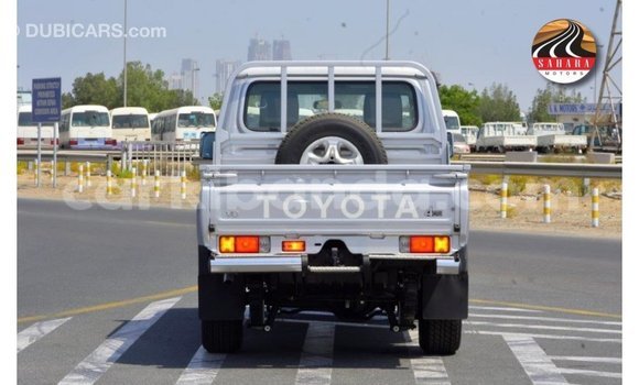 Buy Import Toyota Land Cruiser Other Car in Import - Dubai in Uganda Buy Import Toyota Land Cruiser Other Car in Import - Dubai in Uganda