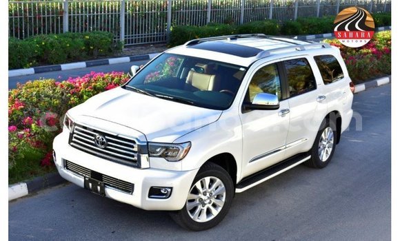 Acheter Import Voiture Toyota Sequoia Blanc à Import - Dubai, Ouganda Acheter Import Voiture Toyota Sequoia Blanc à Import - Dubai, Ouganda