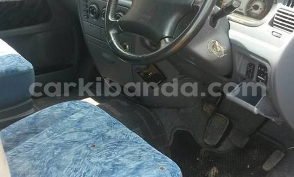 Acheter Occasion Voiture Toyota Noah Blanc à Arua, Ouganda Acheter Occasion Voiture Toyota Noah Blanc à Arua, Ouganda