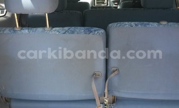 Acheter Occasion Voiture Toyota Noah Blanc à Arua, Ouganda Acheter Occasion Voiture Toyota Noah Blanc à Arua, Ouganda