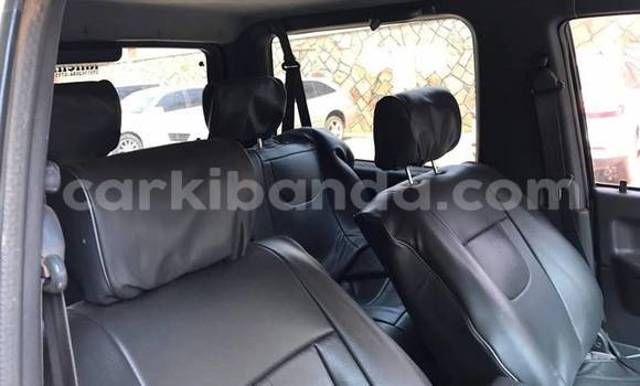 Nunua Ilio tumika Mitsubishi Pajero Nyeupe Gari ndani ya Busia nchini Uganda Nunua Ilio tumika Mitsubishi Pajero Nyeupe Gari ndani ya Busia nchini Uganda