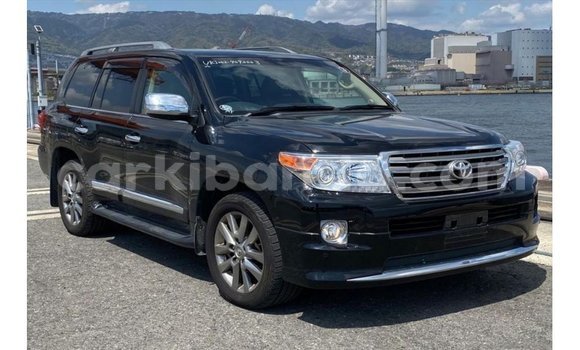 Gura Imported Toyota Land Cruiser Black Imodoka i Import - Dubai mu Uganda Gura Imported Toyota Land Cruiser Black Imodoka i Import - Dubai mu Uganda