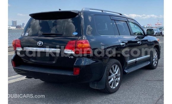 Gura Imported Toyota Land Cruiser Black Imodoka i Import - Dubai mu Uganda Gura Imported Toyota Land Cruiser Black Imodoka i Import - Dubai mu Uganda