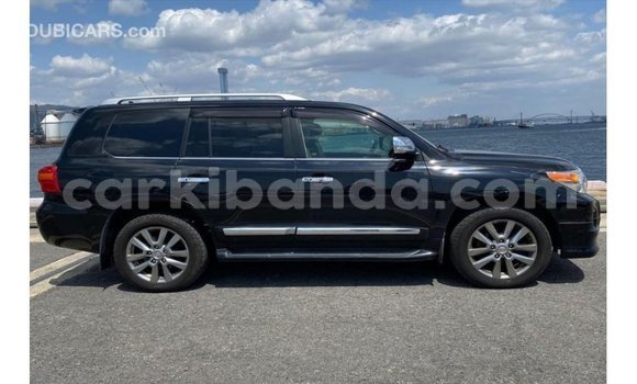 Gura Imported Toyota Land Cruiser Black Imodoka i Import - Dubai mu Uganda Gura Imported Toyota Land Cruiser Black Imodoka i Import - Dubai mu Uganda