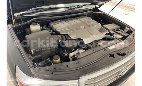 Gura Imported Toyota Land Cruiser Black Imodoka i Import - Dubai mu Uganda Gura Imported Toyota Land Cruiser Black Imodoka i Import - Dubai mu Uganda