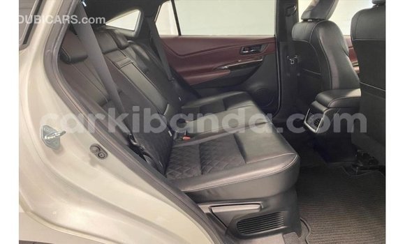 Gura Imported Toyota Harrier White Imodoka i Import - Dubai mu Uganda Gura Imported Toyota Harrier White Imodoka i Import - Dubai mu Uganda