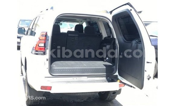 Gura Imported Toyota Prado White Imodoka i Import - Dubai mu Uganda Gura Imported Toyota Prado White Imodoka i Import - Dubai mu Uganda