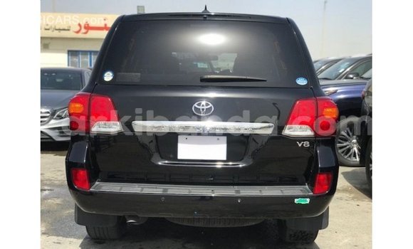 Gura Imported Toyota Land Cruiser Black Imodoka i Import - Dubai mu Uganda Gura Imported Toyota Land Cruiser Black Imodoka i Import - Dubai mu Uganda