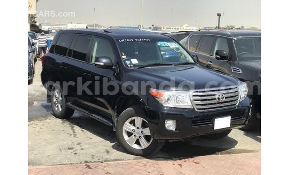 Gura Imported Toyota Land Cruiser Black Imodoka i Import - Dubai mu Uganda Gura Imported Toyota Land Cruiser Black Imodoka i Import - Dubai mu Uganda