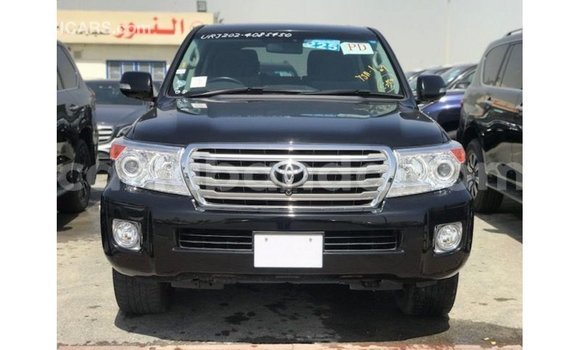 Gura Imported Toyota Land Cruiser Black Imodoka i Import - Dubai mu Uganda Gura Imported Toyota Land Cruiser Black Imodoka i Import - Dubai mu Uganda