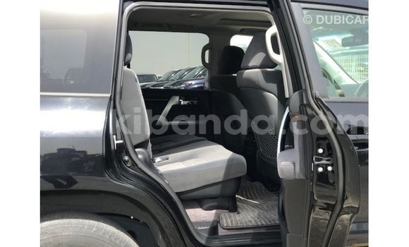 Gura Imported Toyota Land Cruiser Black Imodoka i Import - Dubai mu Uganda Gura Imported Toyota Land Cruiser Black Imodoka i Import - Dubai mu Uganda