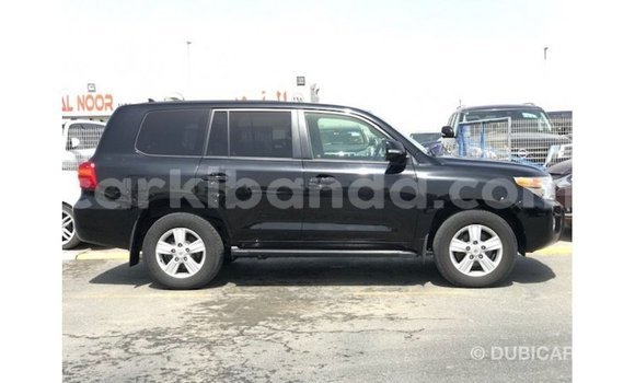 Gura Imported Toyota Land Cruiser Black Imodoka i Import - Dubai mu Uganda Gura Imported Toyota Land Cruiser Black Imodoka i Import - Dubai mu Uganda