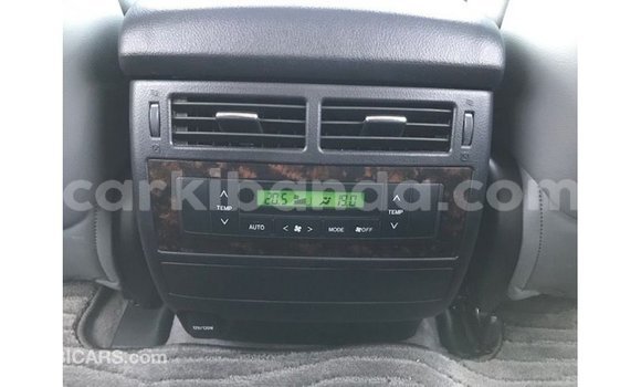 Gura Imported Toyota Land Cruiser Black Imodoka i Import - Dubai mu Uganda Gura Imported Toyota Land Cruiser Black Imodoka i Import - Dubai mu Uganda