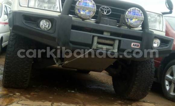Buy Used Toyota Land Cruiser White Car in Kampala in Uganda Buy Used Toyota Land Cruiser White Car in Kampala in Uganda