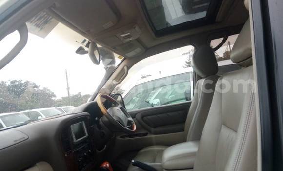 Buy Used Toyota Land Cruiser White Car in Kampala in Uganda Buy Used Toyota Land Cruiser White Car in Kampala in Uganda