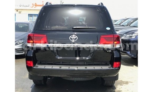 Gura Imported Toyota Land Cruiser Black Imodoka i Import - Dubai mu Uganda Gura Imported Toyota Land Cruiser Black Imodoka i Import - Dubai mu Uganda