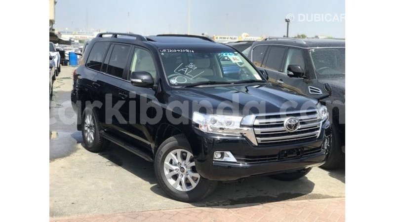 Big with watermark toyota land cruiser uganda import dubai 10025