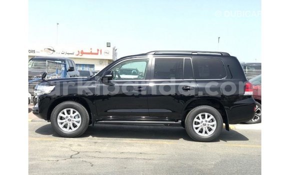 Gura Imported Toyota Land Cruiser Black Imodoka i Import - Dubai mu Uganda Gura Imported Toyota Land Cruiser Black Imodoka i Import - Dubai mu Uganda