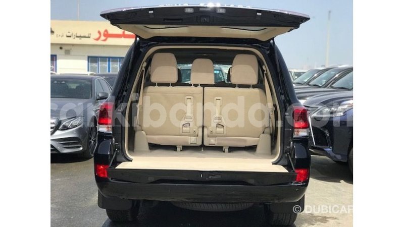 Big with watermark toyota land cruiser uganda import dubai 10025