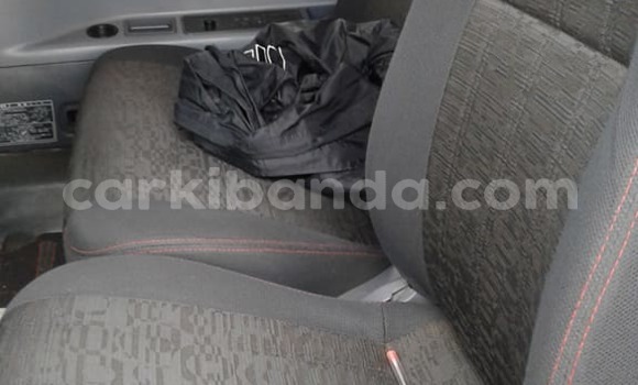 Gura Yakoze Toyota Noah White Imodoka i Busia mu Uganda Gura Yakoze Toyota Noah White Imodoka i Busia mu Uganda