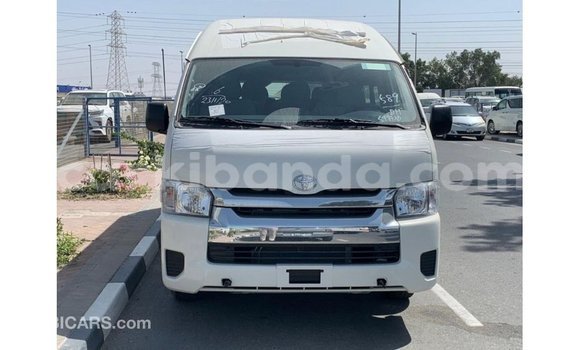 Buy Import Toyota Hiace White Car in Import - Dubai in Uganda Buy Import Toyota Hiace White Car in Import - Dubai in Uganda