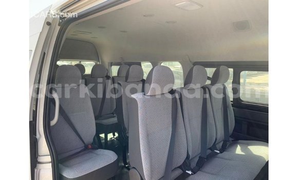 Buy Import Toyota Hiace White Car in Import - Dubai in Uganda Buy Import Toyota Hiace White Car in Import - Dubai in Uganda