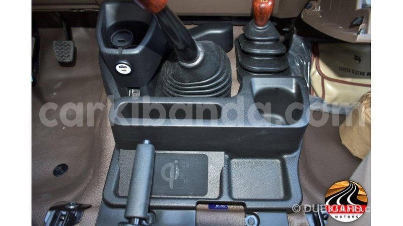 Big with watermark toyota land cruiser uganda import dubai 10029