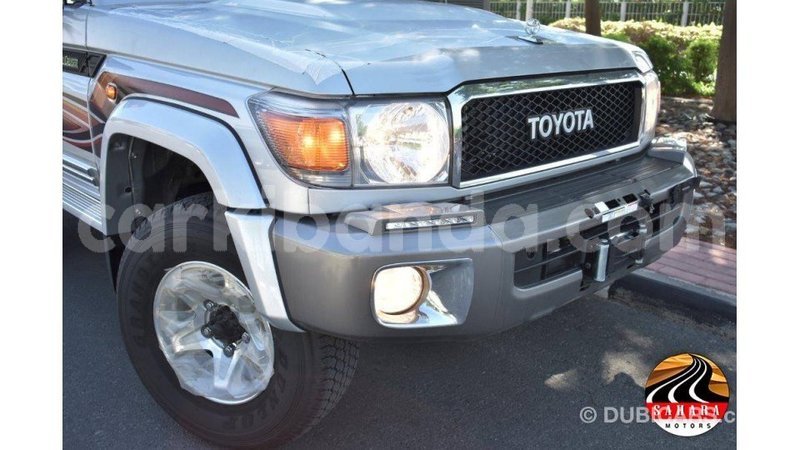 Big with watermark toyota land cruiser uganda import dubai 10029