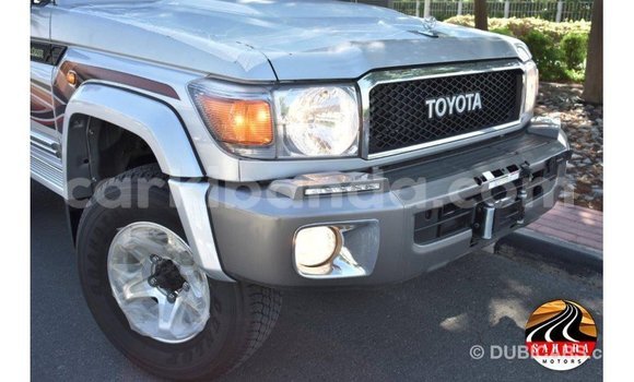 Acheter Import Voiture Toyota Land Cruiser Autre à Import - Dubai, Ouganda Acheter Import Voiture Toyota Land Cruiser Autre à Import - Dubai, Ouganda