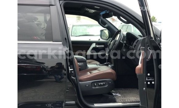 Gura Imported Toyota Land Cruiser Black Imodoka i Import - Dubai mu Uganda Gura Imported Toyota Land Cruiser Black Imodoka i Import - Dubai mu Uganda