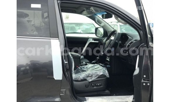 Nunua Imported Toyota Prado Nyingine Gari ndani ya Import - Dubai nchini Uganda Nunua Imported Toyota Prado Nyingine Gari ndani ya Import - Dubai nchini Uganda