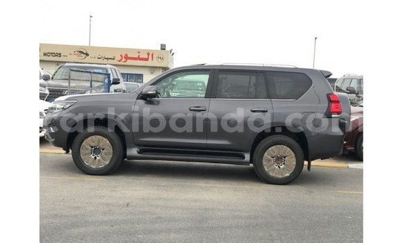 Nunua Imported Toyota Prado Nyingine Gari ndani ya Import - Dubai nchini Uganda Nunua Imported Toyota Prado Nyingine Gari ndani ya Import - Dubai nchini Uganda
