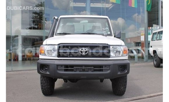Buy Import Toyota Land Cruiser White Car in Import - Dubai in Uganda Buy Import Toyota Land Cruiser White Car in Import - Dubai in Uganda